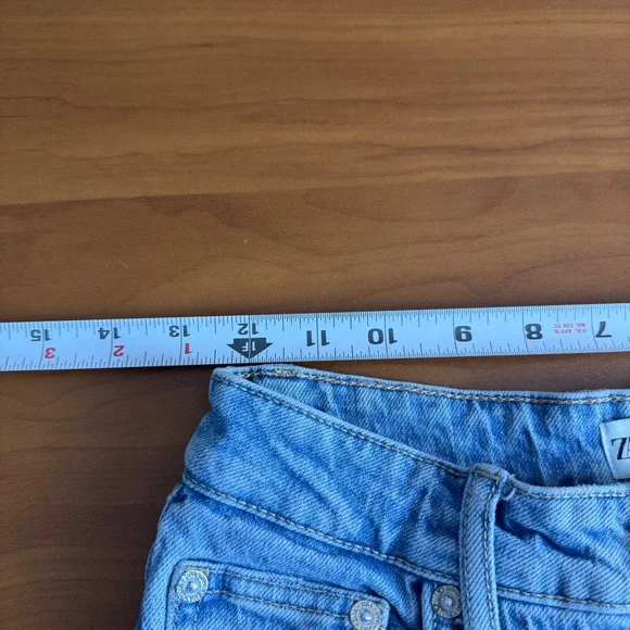 SALE ZARA High Waisted Light Wash Distressed Raw Hem Straight Leg Jeans W Size 2 - Picture 4 of 10